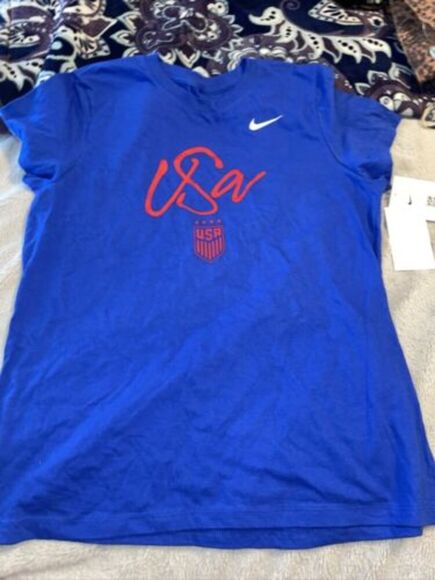 NWT‎ Nike Women's  USA Soccer T Shirt Size Small Medium or Large Casual - Picture 1 of 5